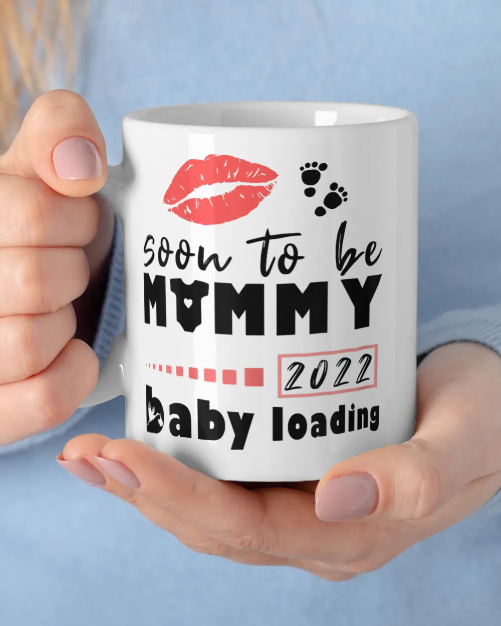 Womens Soon To Be Mommy 2022 Pregnancy Announcement Baby Loading T-Shirt