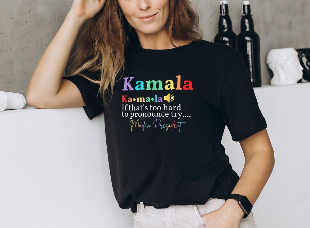Kamala Harris Walz Yard Sign Made in USA Size Large With Stake YS67 Unisex Standard T-Shirt black s