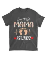 Soon To Be mama Est 2022 Funny Floral Mother's Day T-Shirt