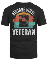 Retro DJ Vinyl Record Vintage Vinyl Veteran for Collectors T-Shirt