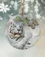 White Tiger Daisy Circle Ornament