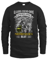 Men's Long Sleeved T-Shirt Men's Long Sleeved T-Shirt