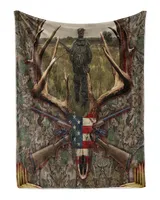 Cozy Plush Fleece Blanket (30x40in)