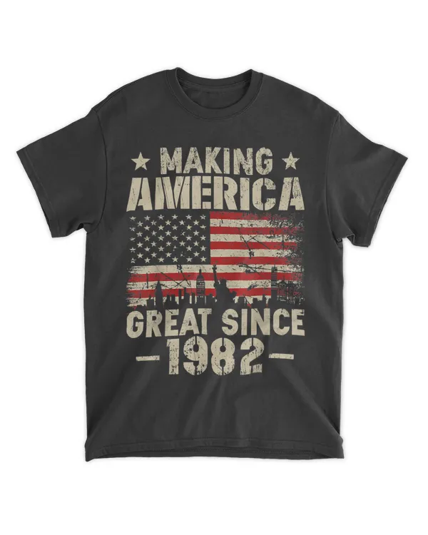 Vintage Making America Great Since 1982 Retro 40th Birthday T-Shirt