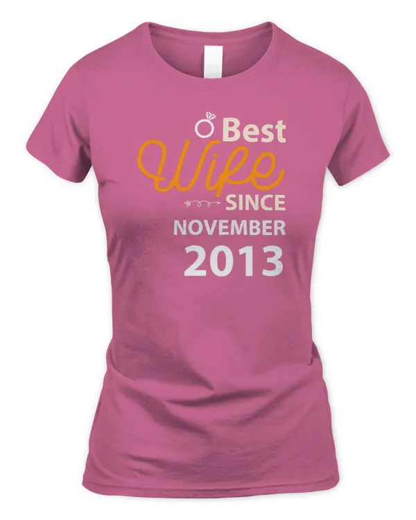 Women's Soft Style Fitted T-Shirt