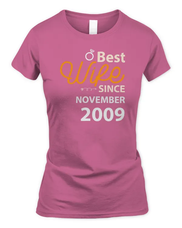 Women's Soft Style Fitted T-Shirt