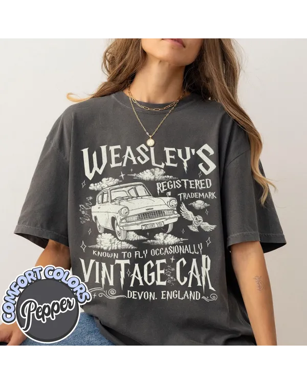 Wizard Flying Car Shirt, Vintage Style Weasley Car Tee,Magical Adventure Apparel, Bookish Wizard Shirt, Universal Fan T-Shirt