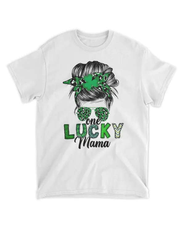 RD Personalized One Lucky Mama St Patrick's Day shirt