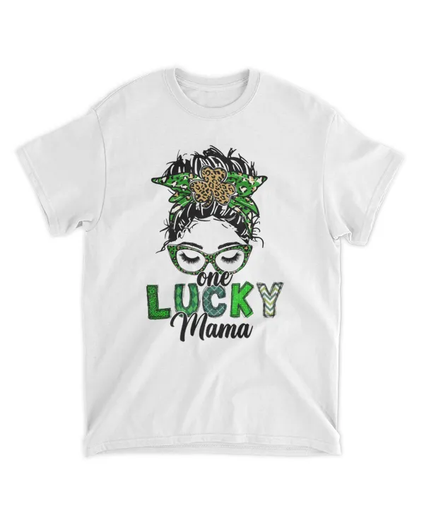 RD Personalized One Lucky Mama St Patrick's Day shirt