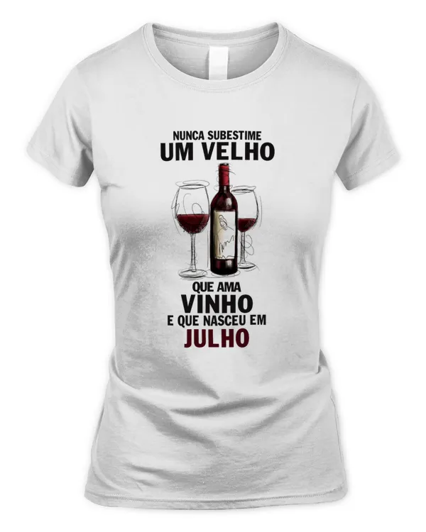 Women's Soft Style Fitted T-Shirt