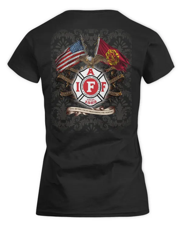 Women's Soft Style Fitted T-Shirt