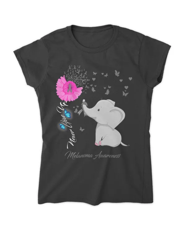 Women's Soft Style Fitted T-Shirt