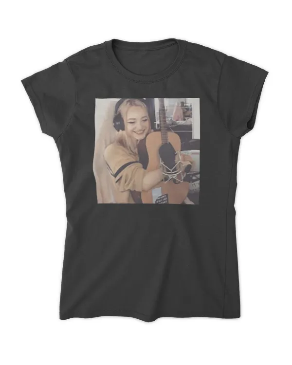 Women's Soft Style Fitted T-Shirt
