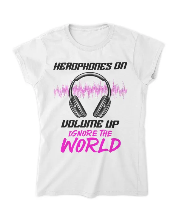 Women's Soft Style Fitted T-Shirt