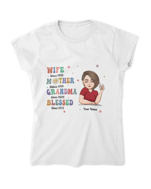 Women's Soft Style Fitted T-Shirt