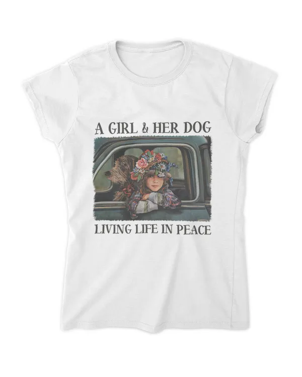 Women's Soft Style Fitted T-Shirt