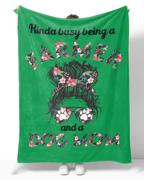 Kinda Busy Being A Farmer And A Dog Mom Shirt - Arctic Fleece Blanket Arctic Fleece Blanket