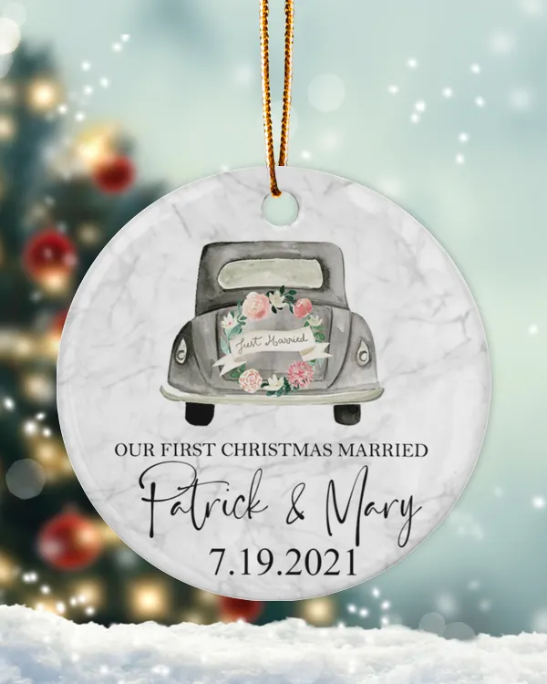 RD Personalized First Christmas Married Ornament, Custom Car First Christmas Married as Mr and Mrs Ornament