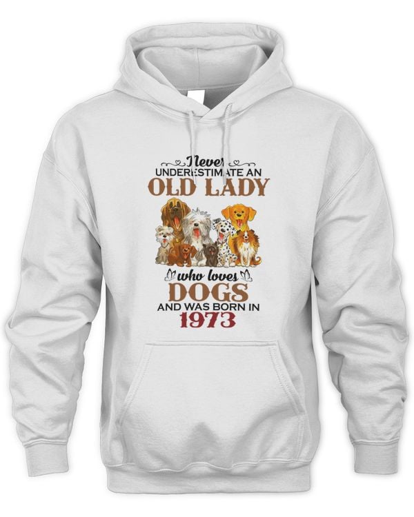 1973 x An old lady who loves dogs