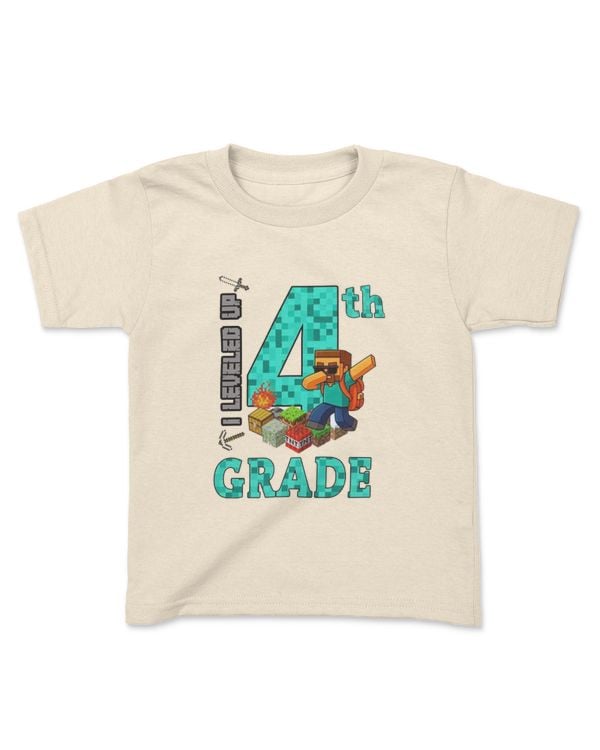 I Leveled Up To 4st  Grade Tee Kid T-Shirt