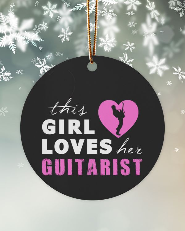 This girl loves her guitarist for the occasion of merry christmas and new year 2022